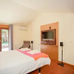 Semesterbostad Liiiving In | Countryside Pool House Caminha