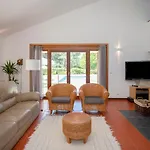 Semesterbostad Liiiving In | Countryside Pool House