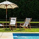 Liiiving In | Countryside Pool House *