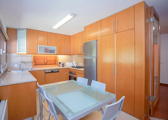 Liiiving In | Countryside Pool House Дом отдыха *