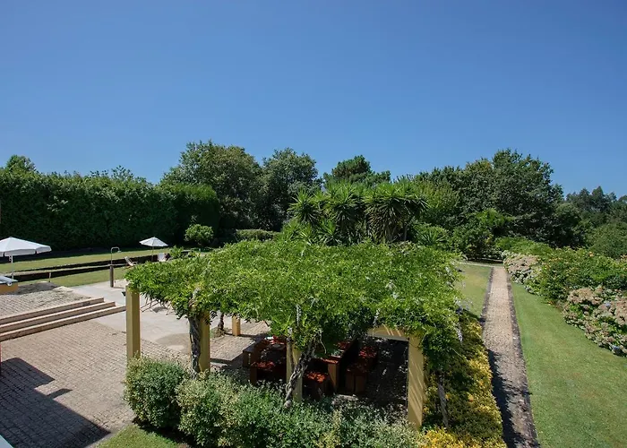 Liiiving In | Countryside Pool House *