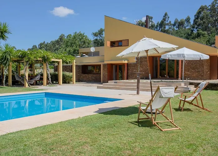 Liiiving In | Countryside Pool House Caminha