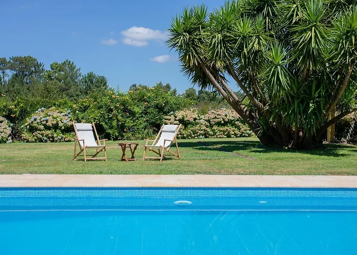 Liiiving In | Countryside Pool House * Каминья