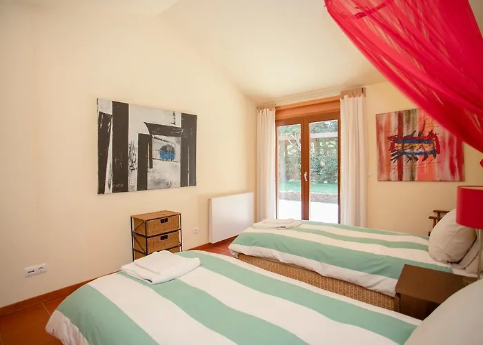 Liiiving In | Countryside Pool House Tatil Evi