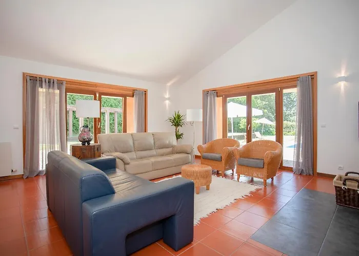 Liiiving In | Countryside Pool House * Caminha