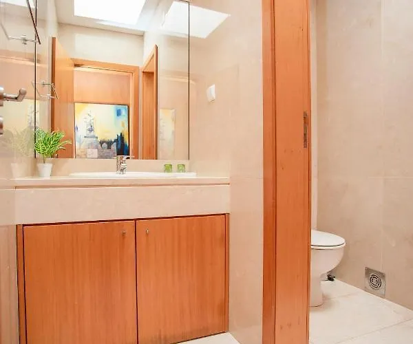 Liiiving In | Countryside Pool House