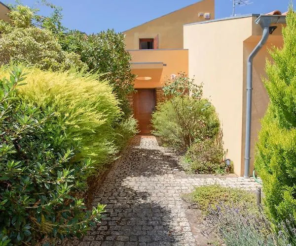 Tatil Evi Liiiving In | Countryside Pool House *