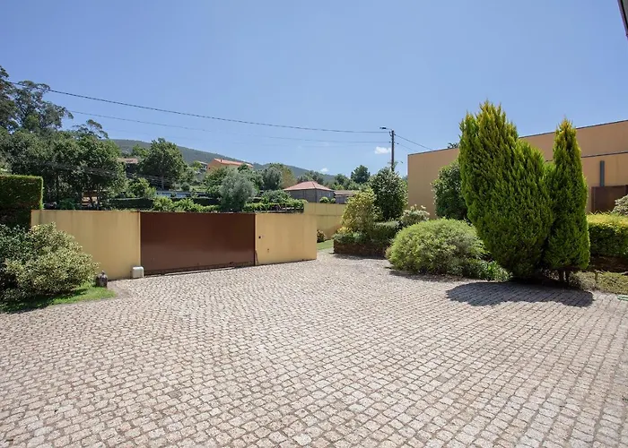 Liiiving In | Countryside Pool House